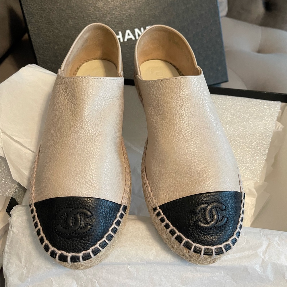 Chanel espadrilles size 8 new